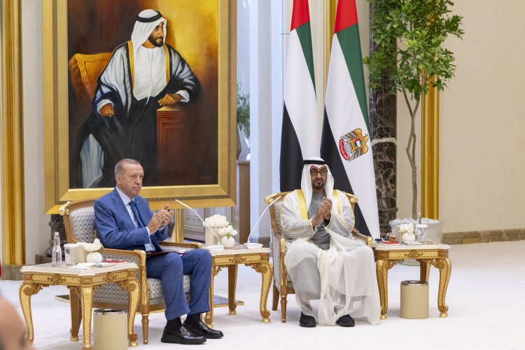 رئيس الدولة والرئيس أردوغان يشهدان تبادل اتفاقيات ومذكرات تفاهم بين الإمارات وتركيا