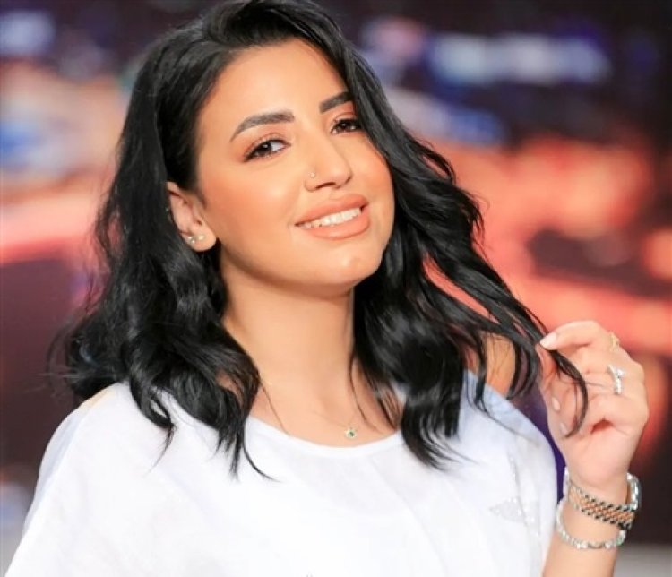 طليقة شاكوش الأولى تهاجم ريم طارق: «روحي خدي هدومك المرميه»