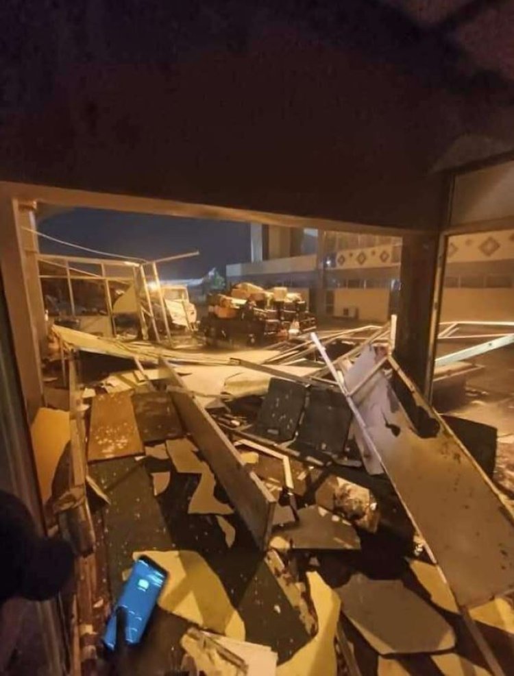 إصابات في مطار عدن الدولي إثر تحطم واجهة زجاجية جراء الرياح الشديدة