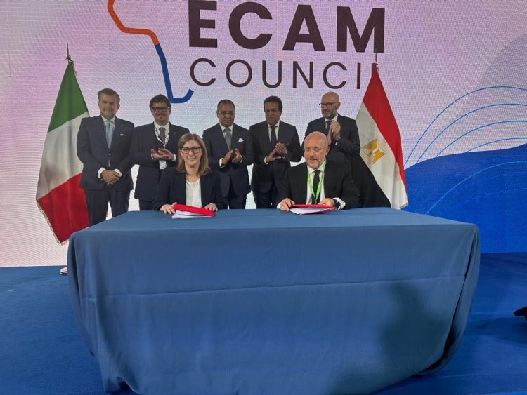 وزير الصحة يشهد توقيع بروتوكول مع شركة "إينى" لإنشاء مركز تدريب للكوادر الطبية