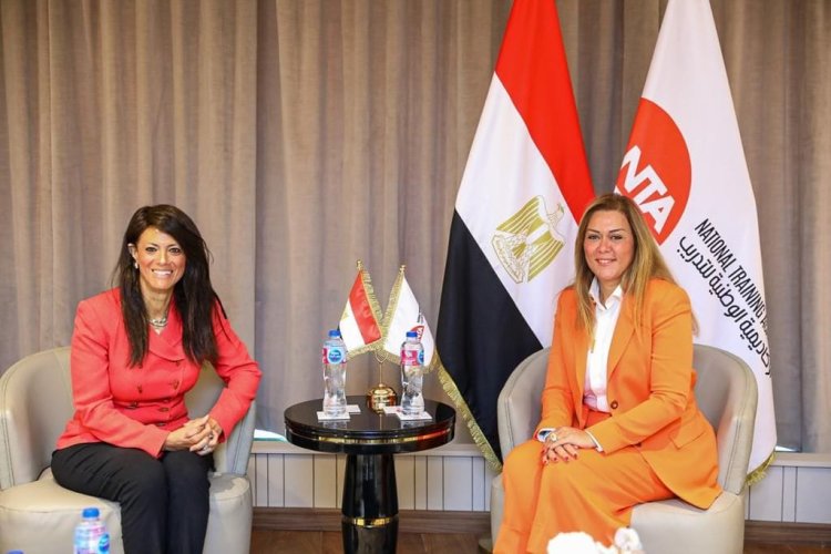 «المشاط» تترأس إحدى لجان اختيار الكوادر النسائية ضمن برنامج «المرأة تقود للتنفيذيات»