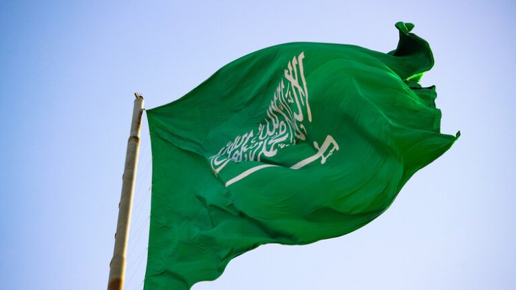 الخارجية السعودية تصدر بيانا عقب البدء بسحب النفط من ناقلة «صافر» قرب اليمن