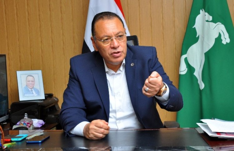 ضبط 3 ماكينات صرف خبز و700 بطاقة تموينية بغرض الإتجار بالخبز المدعم في السوق السوداء