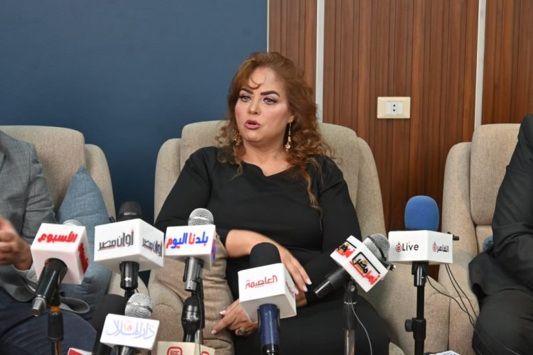 وفاء مكي تفقد 25 كيلو من وزنها وتكشف أعمالها الجديدة