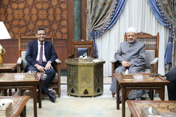 التقى به «البلشي» اليوم.. مجلس الصحفيين يدعو شيخ الأزهر لزيارة النقابة (تفاصيل)