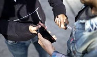 القبض على المتهمين بمحاولة سرقة شخصين عن طريق الأكراه بالمطرية