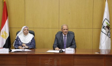 السكرتير العام لبني سويف يرأس اجتماع ملف الزيادة  السكانية