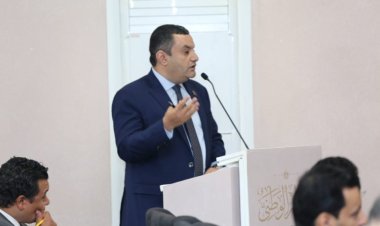 النائب أكمل نجاتي: الحكومة عليها توضيح نتائج استخدام «القروض» وتقديمها للبرلمان