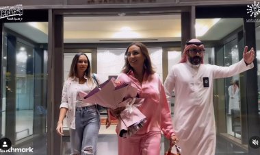 بـ«الورود».. استقبال كبير لـ أنغام فور وصولها جدة لإحياء حفل غنائي