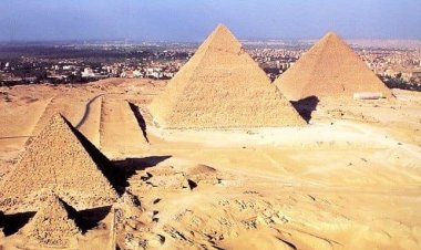 وزارة السياحة: أهرامات الجيزة مفتوحة للزيارة ولا صحة لغلقها
