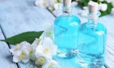 خبير يوضح طرق تركيب أفضل العطور في المنزل