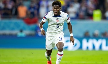 ميلان يعزز صفوفه بالتعاقد مع الأمريكي يونس موسى