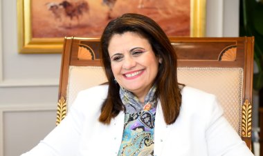 وزارة الهجرة تهيب بالمصريين بالخارج سرعة التسجيل بمبادرة السيارات