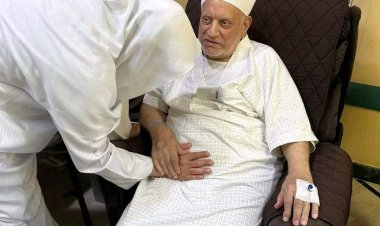 بصحة جيدة.. مصادر مقربة تنفي وفاة الدكتور أحمد عمر هاشم
