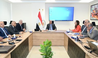 وزير الري يستعرض إجراءات حماية وتطوير البحيرات الشمالية
