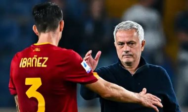 الأهلي السعودي يضم مدافع روما