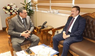 وزير التنمية المحلية يتابع مع محافظ المنوفية موقف تشغيل مجمعات الخدمات الحكومية