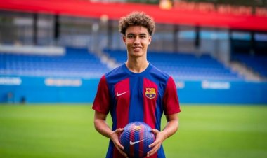 رسميًا.. برشلونة يضم لاعبا من أصول عراقية