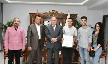 محافظ قنا يكرّم أوائل الثانوية العامة