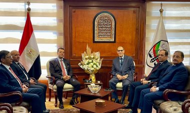 المستشار حافظ عباس يستقبل رئيس الوطنية للانتخابات بمقر النيابة الإدارية