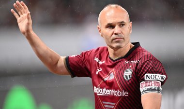 نادي الإمارات يعلن ضم النجم الإسباني أندريس إنييستا