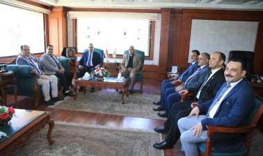 محافظ سوهاج يستقبل وفد كلية اللاهوت مجمع المثال المسيحي