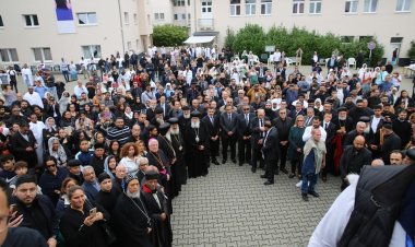 صلوات تجنيز نيافة الأنبا ميشائيل بألمانيا