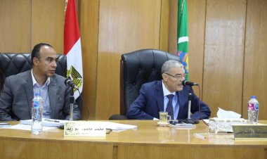 محافظ المنيا يشدد على سرعة تسليم المجمعات الخدمية للبدء في تشغيلها