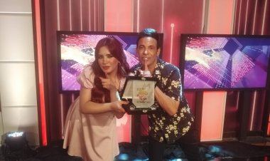 مفاجآت  المطربة شيراز حسني مع سعد الصغير في برنامجه اليوم  