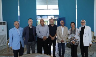 محافظ الوادي الجديد يستقبل وفدي «الاتحاد المصري للرماية و أطباء الأسبان»