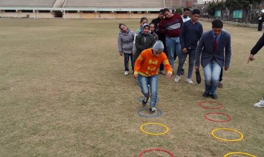 «الشباب والرياضة» تواصل أنشطة مراكز الفنون وتنمية الابداع لذوى القدرات والهمم