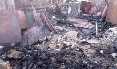 خاص | شهود عيان يكشفون تفاصيل حريق يلتهم أسطح 6 منازل في إمبابة