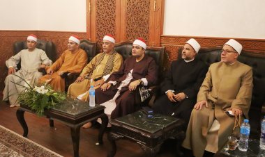 لعقد مقرأة كبار القراء.. بدء توافد كبار القراء على مسجد السيدة نفيسة