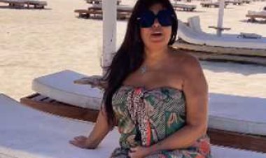 فيفي عبده: أنا زي الفل وخمسة في عين العزال