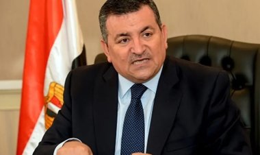 في الليل والنهار.. اتصالات مندوبي المبيعات «تُزعج» وزير الدولة السابق للإعلام (ما القصة؟)