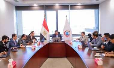 وزير الصحة يوجه بالإسراع من معدلات العمل للمنشآت الصحية في مبادرة «حياة كريمة»