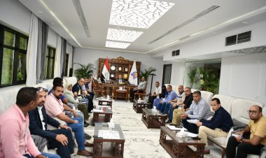 «الدواوي» يناقش الموقف التنفيذي للمشروعات الخدمية بقنا