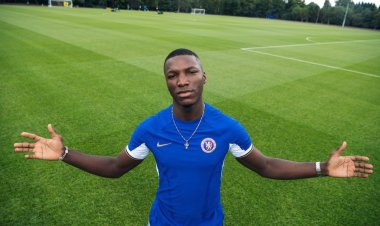 رسميا.. تشيلسي يعلن ضم كايسيدو مقابل 115 مليون استرليني