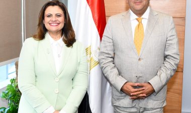 وزيرة الهجرة تستقبل السفير هشام بدر لبحث إشراك المصريين بالخارج في المشروعات الخضراء الذكية