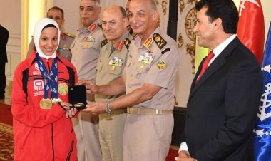 وزير الدفاع والإنتاج الحربي يكرم أبطال القوات المسلحة والفروسية واتحاد الإعاقات الذهنية المحققين لإنجازات رياضية