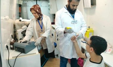 صحة المنيا تقدم خدمات طبية مجانية لـ1923 حالة