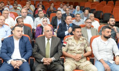 محافظ الدقهلية يعقد اجتماعا بحضور ممثلي مجلس الوزراء والهيئة الهندسية للقوات المسلحة