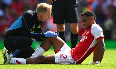 آرسنال يُعلن إصابة مدافعه الهولندي الجديد بالرباط الصليبي