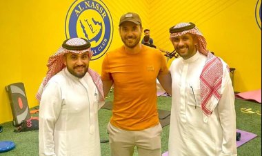 تركي آل الشيخ ينشر صورة لـ أحمد عز داخل نادي النصر الرياضي ويكشف مفاجأة قريبة معه