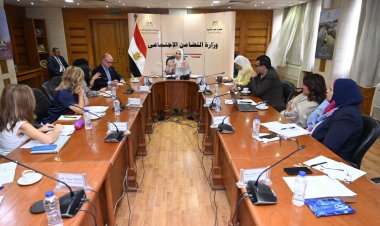 «القباج» تلتقي بالوكالة الأمريكية للتنمية ومؤسسة باثفايندر انترناشيونال