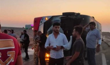 بداخله 50 راكباً.. انقلاب أتوبيس سياحي على طريق «الجلالة - الزعفرانة»