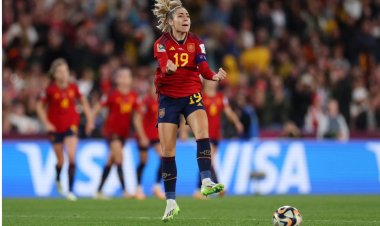 منتخب إسبانيا يتوج بكأس العالم للسيدات بعد الفوز على إنجلترا 