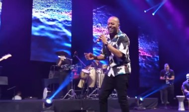 لأول مرة في دبي.. تامر عاشور  يحيي حفلاً غنائيًا بحضور جماهيري كبير