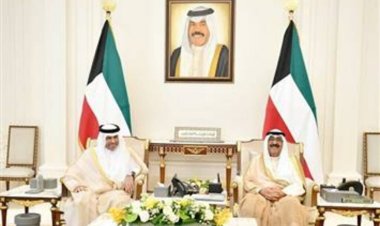 ولي عهد الكويت يتسلم دعوة لحضور معرض إكسبو القطري