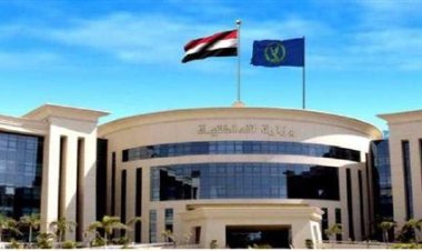 الأمن يلقي القبض على «حلاق التجمع» بعد استغاثة سيدة